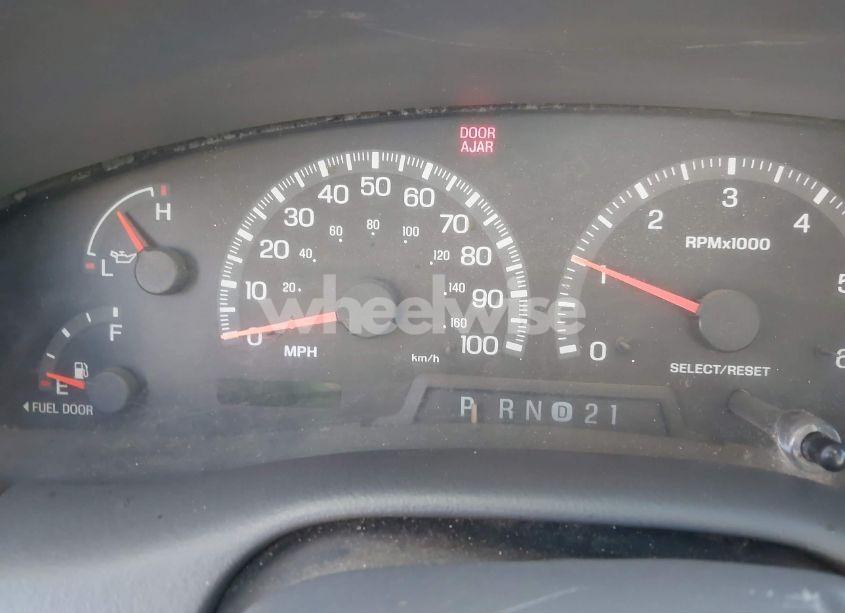 Photo 15 of 2000 Ford Expedition XLT (VIN 1FMRU1566YLA69912)
