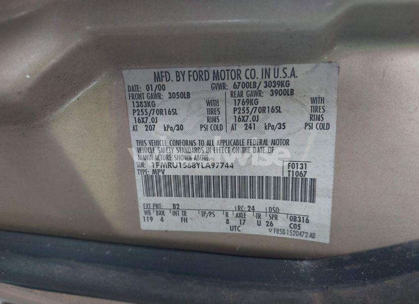 Photo 9 of 2000 Ford Expedition XLT (VIN 1FMRU1568YLA97744)