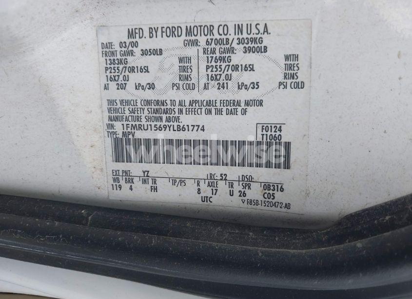 Photo 9 of 2000 Ford Expedition (VIN 1FMRU1569YLB61774)