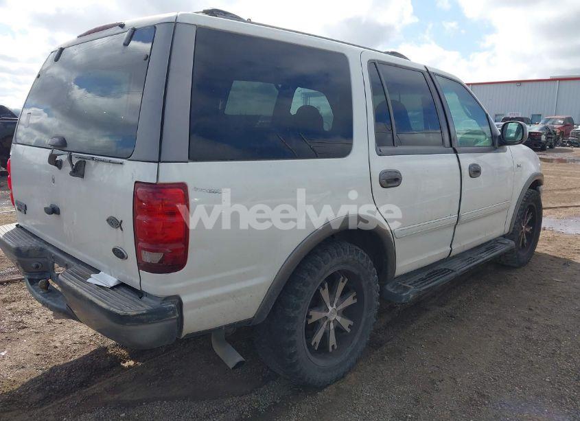 Photo 4 of 2001 Ford Expedition XLT (VIN 1FMRU15L11LA66797)