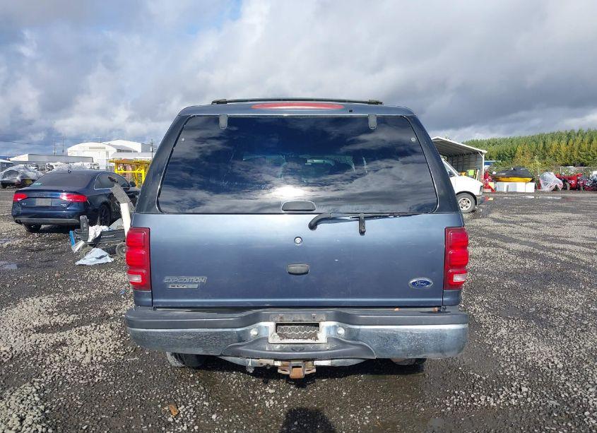 Photo 16 of 2002 Ford Expedition XLT (VIN 1FMRU15L12LA15219)