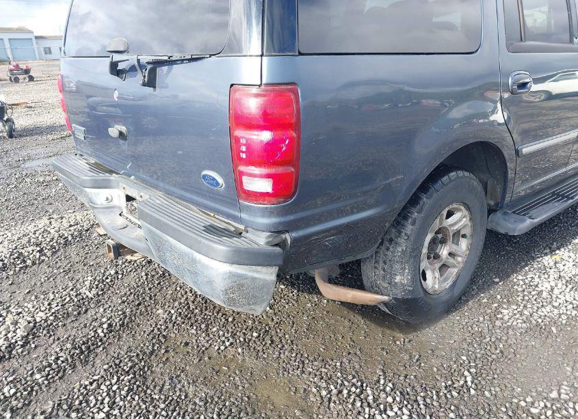 Photo 6 of 2002 Ford Expedition XLT (VIN 1FMRU15L12LA15219)