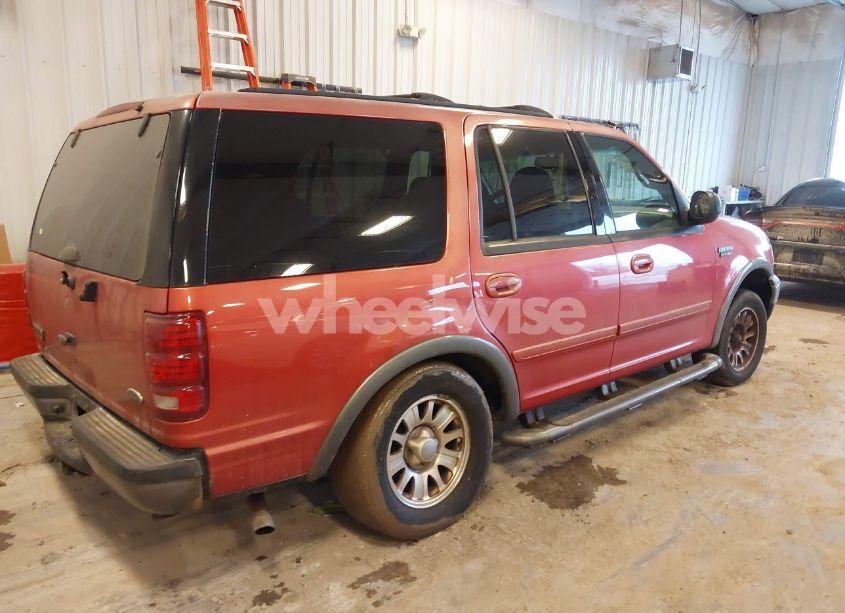 Photo 4 of 2002 Ford Expedition XLT (VIN 1FMRU15L22LA35267)