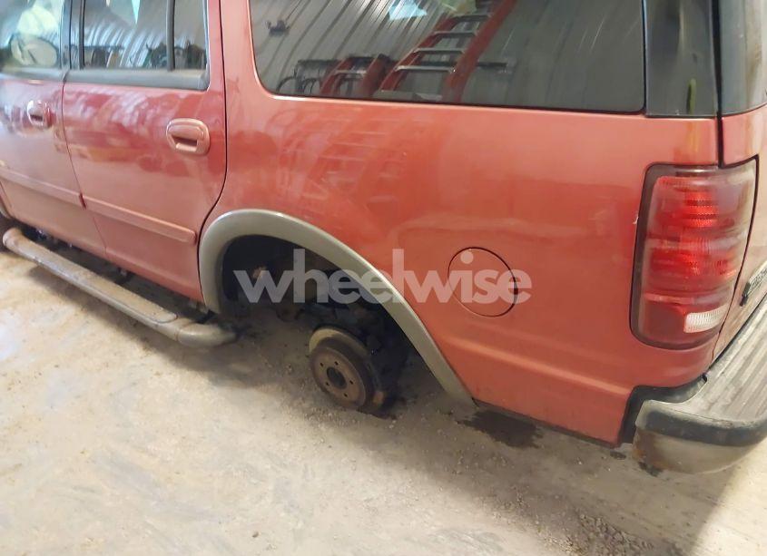 Photo 6 of 2002 Ford Expedition XLT (VIN 1FMRU15L22LA35267)