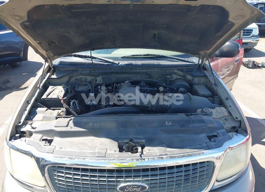 Photo 10 of 2001 Ford Expedition XLT (VIN 1FMRU15L71LA58316)