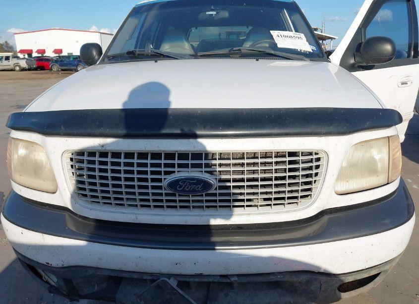 Photo 6 of 2000 Ford Expedition XLT (VIN 1FMRU15L9YLC49813)