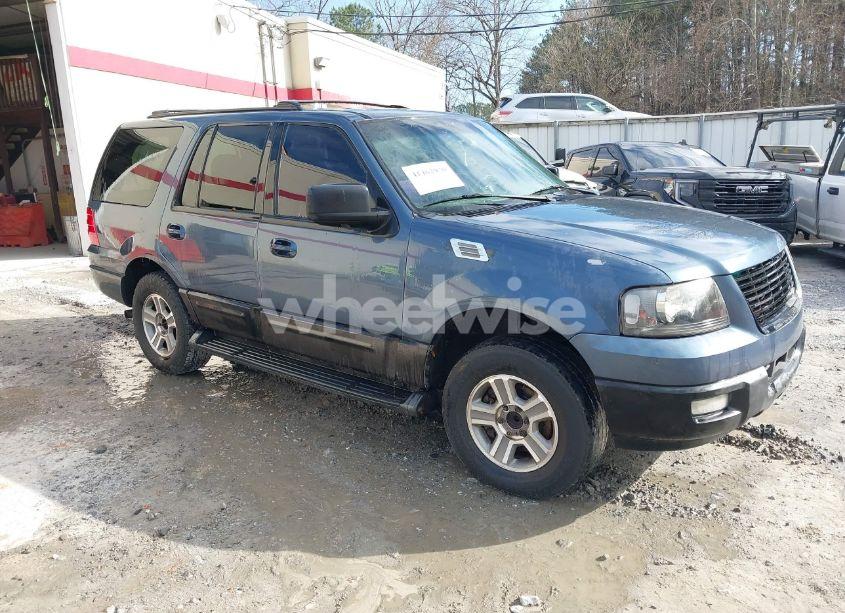2004 Ford Expedition XLT (VIN 1FMRU15W04LA66739) main photo
