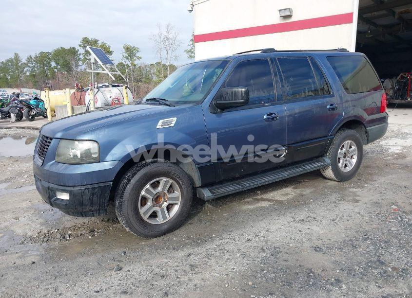 Photo 2 of 2004 Ford Expedition XLT (VIN 1FMRU15W04LA66739)