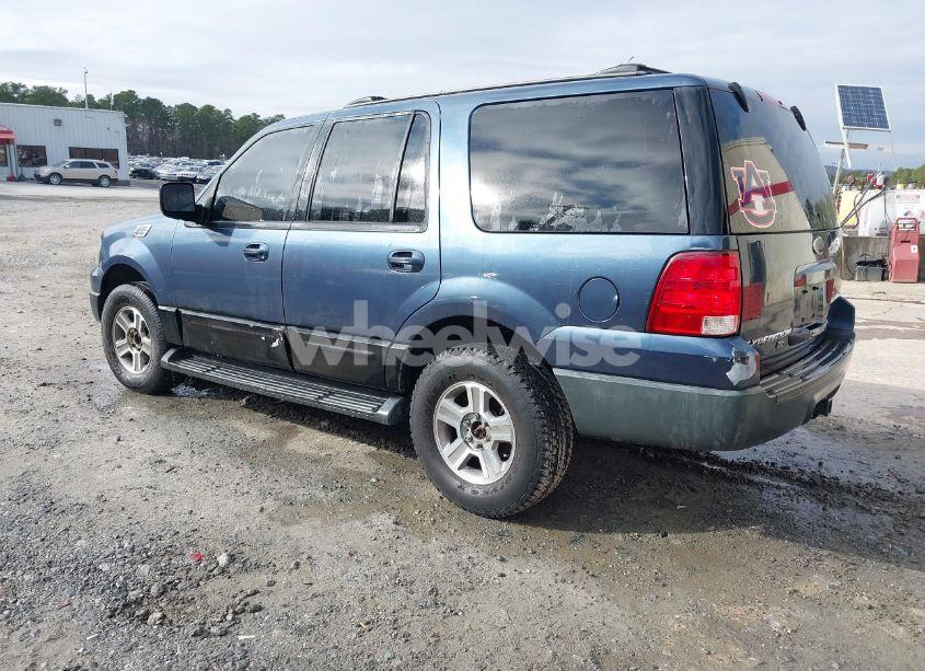 Photo 3 of 2004 Ford Expedition XLT (VIN 1FMRU15W04LA66739)