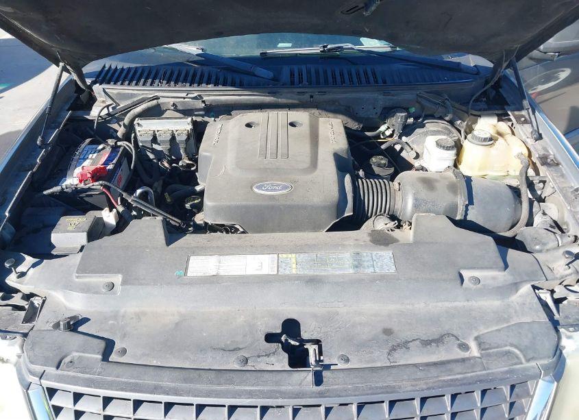 Photo 10 of 2003 Ford Expedition XLT (VIN 1FMRU15W13LA29181)