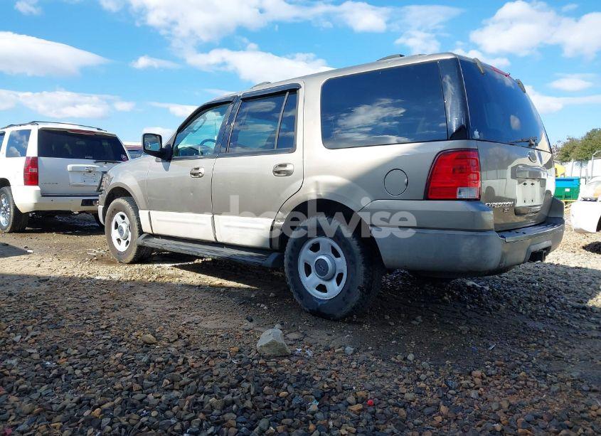 Photo 3 of 2003 Ford Expedition XLT (VIN 1FMRU15W13LB57162)
