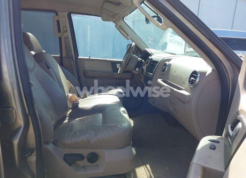 Photo 5 of 2003 Ford Expedition XLT (VIN 1FMRU15W13LB57162)