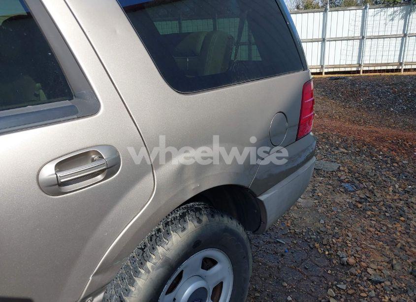 Photo 6 of 2003 Ford Expedition XLT (VIN 1FMRU15W13LB57162)