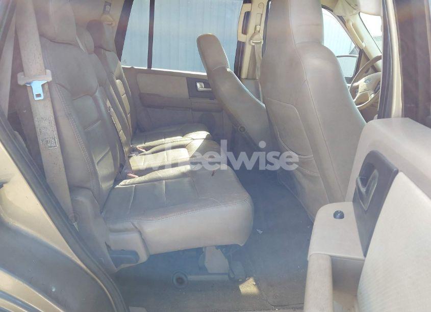 Photo 8 of 2003 Ford Expedition XLT (VIN 1FMRU15W13LB57162)