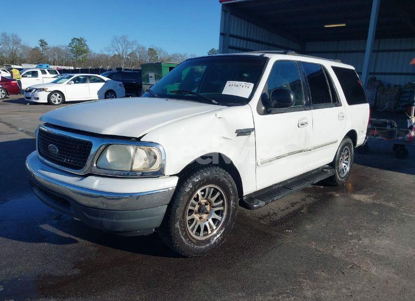 Photo 2 of 2001 Ford Expedition XLT (VIN 1FMRU15W21LA38243)