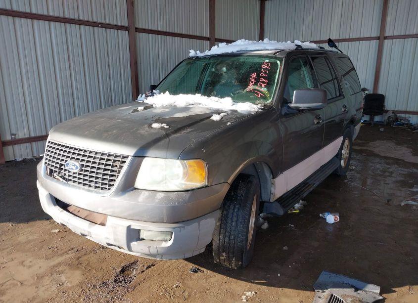 Photo 2 of 2003 Ford Expedition XLT (VIN 1FMRU15W23LC60249)