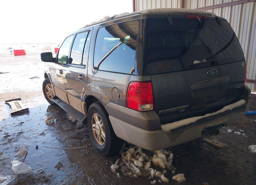 Photo 3 of 2003 Ford Expedition XLT (VIN 1FMRU15W23LC60249)