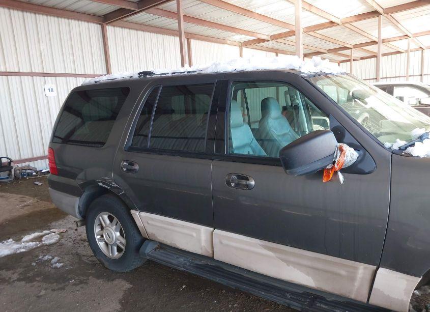 Photo 6 of 2003 Ford Expedition XLT (VIN 1FMRU15W23LC60249)