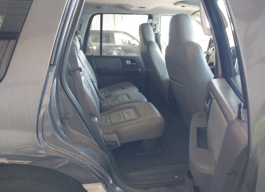 Photo 8 of 2003 Ford Expedition XLT (VIN 1FMRU15W23LC60249)