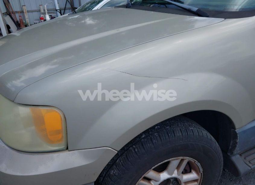 Photo 6 of 2004 Ford Expedition XLT (VIN 1FMRU15W24LA46475)