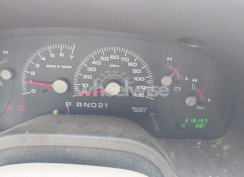 Photo 7 of 2004 Ford Expedition XLT (VIN 1FMRU15W24LA46475)