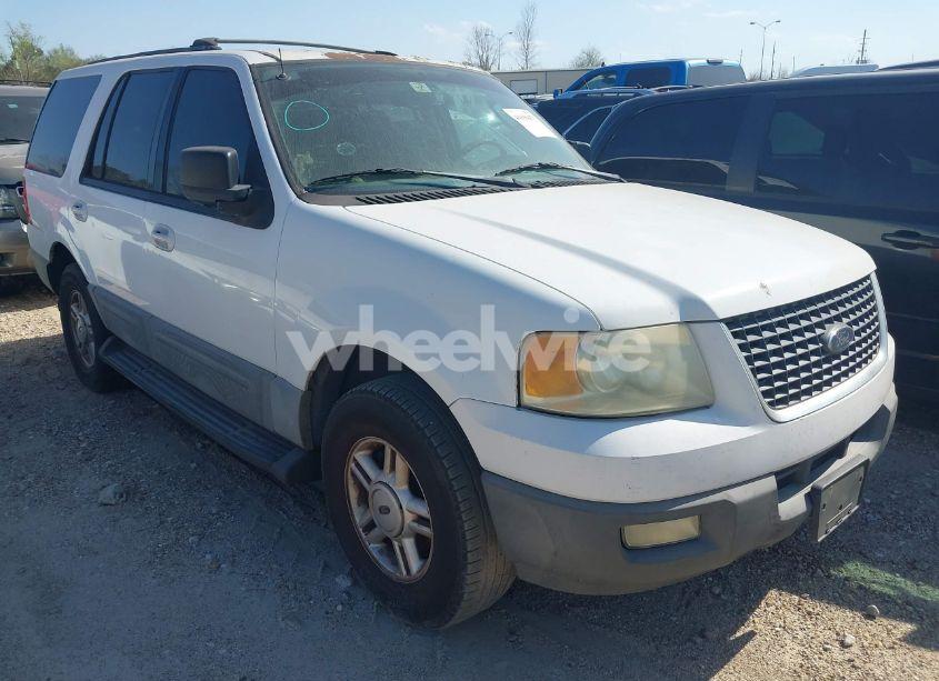 2004 Ford Expedition XLT (VIN 1FMRU15W24LB46222) main photo