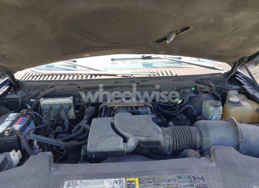 Photo 10 of 2003 Ford Expedition XLT (VIN 1FMRU15W33LA80942)