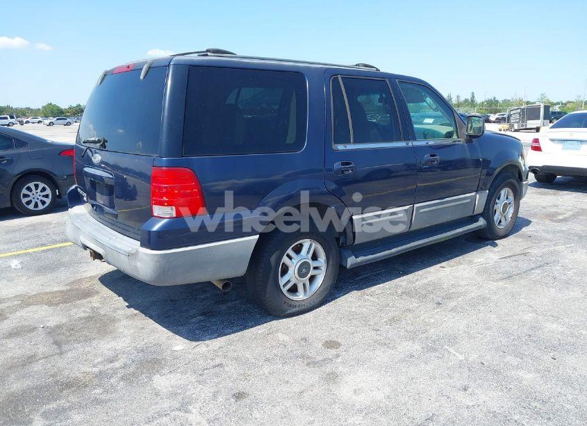 Photo 4 of 2003 Ford Expedition XLT (VIN 1FMRU15W33LA80942)