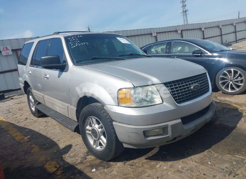 2003 Ford Expedition XLT (VIN 1FMRU15W43LA75393) main photo