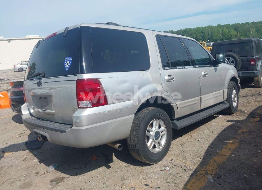 Photo 4 of 2003 Ford Expedition XLT (VIN 1FMRU15W43LA75393)