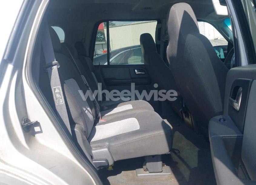 Photo 8 of 2003 Ford Expedition XLT (VIN 1FMRU15W43LA75393)