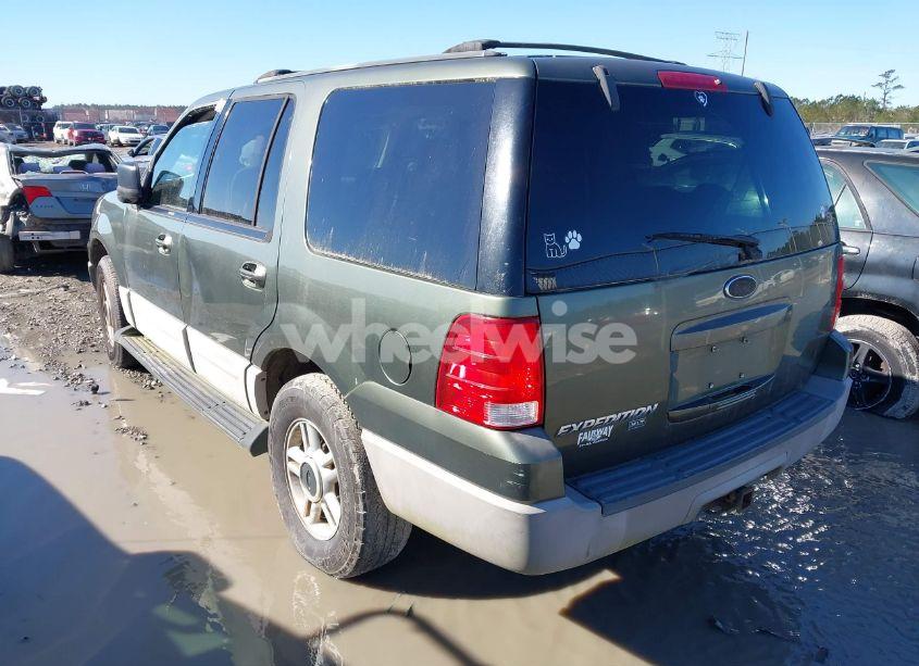Photo 3 of 2003 Ford Expedition XLT (VIN 1FMRU15W43LB55499)