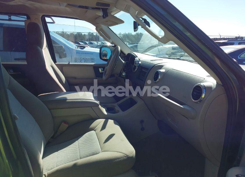 Photo 5 of 2003 Ford Expedition XLT (VIN 1FMRU15W43LB55499)