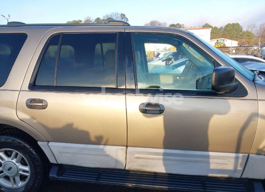 Photo 13 of 2003 Ford Expedition XLT (VIN 1FMRU15W43LC45476)