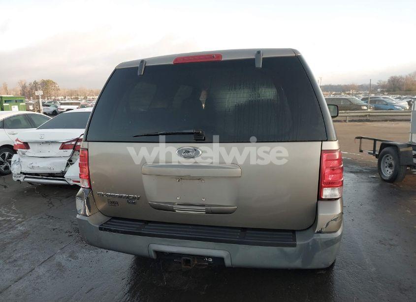 Photo 16 of 2003 Ford Expedition XLT (VIN 1FMRU15W43LC45476)