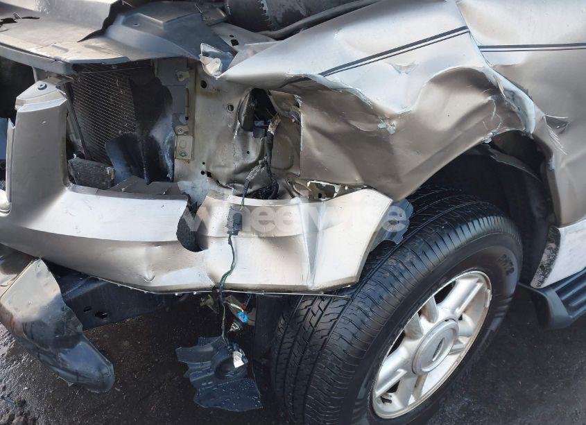 Photo 6 of 2003 Ford Expedition XLT (VIN 1FMRU15W43LC45476)