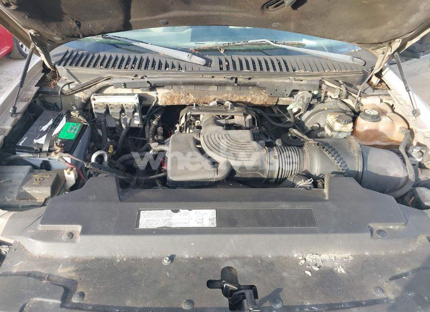 Photo 10 of 2003 Ford Expedition XLT (VIN 1FMRU15W53LA44296)