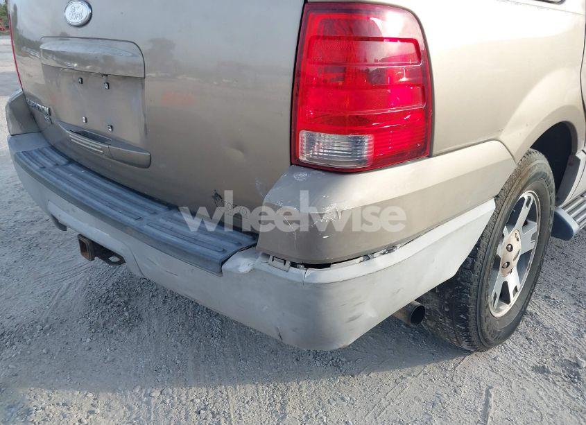 Photo 11 of 2003 Ford Expedition XLT (VIN 1FMRU15W53LA44296)