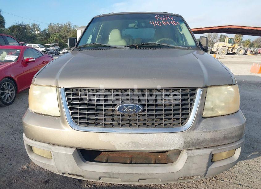 Photo 13 of 2003 Ford Expedition XLT (VIN 1FMRU15W53LA44296)