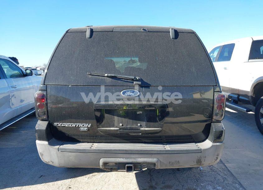 Photo 16 of 2003 Ford Expedition XLT (VIN 1FMRU15W53LB82422)