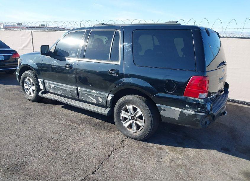 Photo 3 of 2004 Ford Expedition XLT (VIN 1FMRU15W54LA01627)