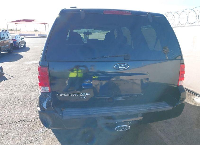 Photo 6 of 2004 Ford Expedition XLT (VIN 1FMRU15W54LA01627)