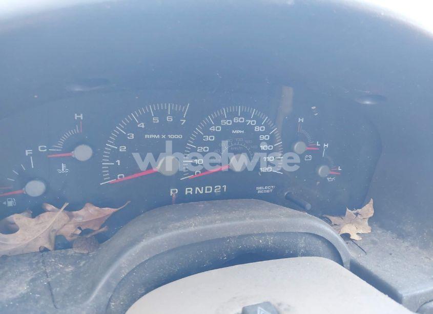 Photo 7 of 2004 Ford Expedition XLT (VIN 1FMRU15W54LA96478)