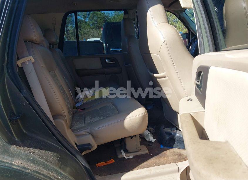 Photo 8 of 2004 Ford Expedition XLT (VIN 1FMRU15W54LA96478)