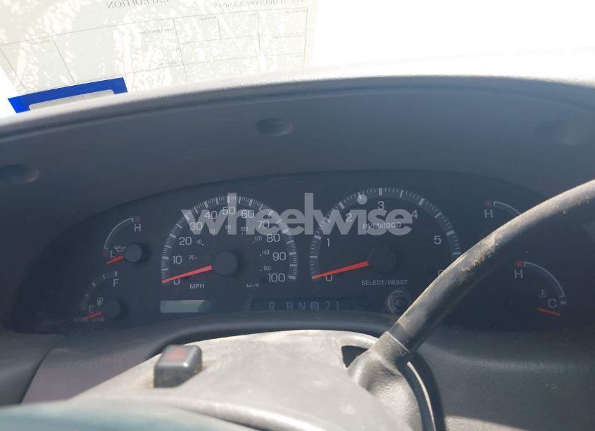 Photo 7 of 2002 Ford Expedition XLT (VIN 1FMRU15W62LA56553)