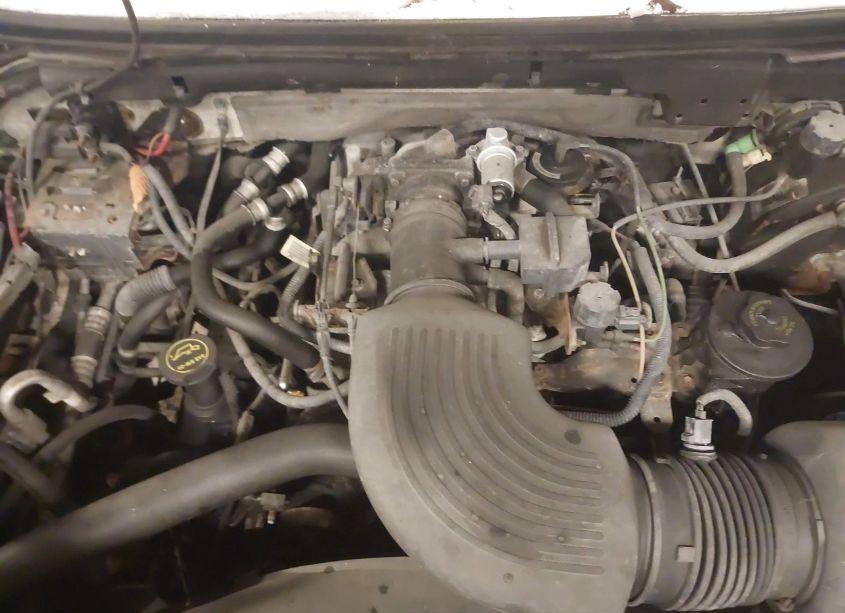 Photo 10 of 2002 Ford Expedition XLT (VIN 1FMRU15W62LA56942)