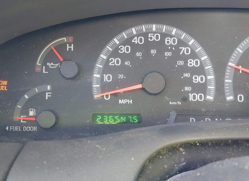 Photo 7 of 2002 Ford Expedition XLT (VIN 1FMRU15W62LA58724)