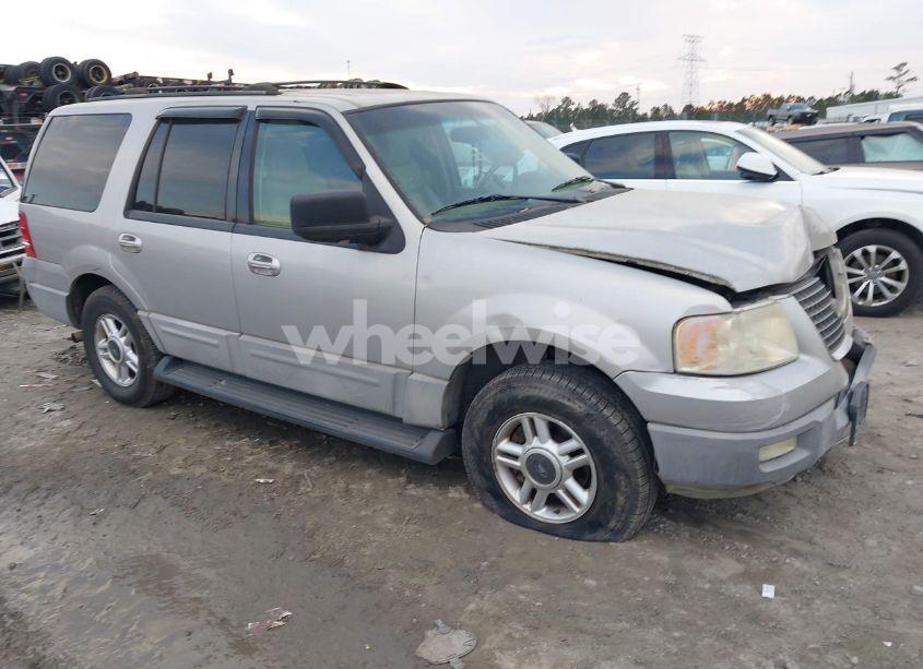 2003 Ford Expedition XLT (VIN 1FMRU15W63LA58353) main photo