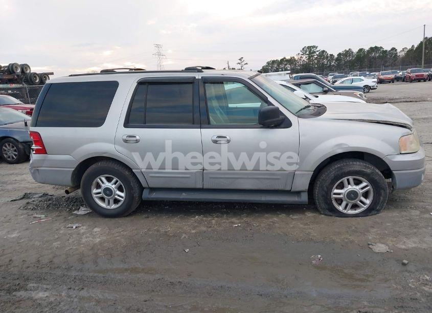 Photo 13 of 2003 Ford Expedition XLT (VIN 1FMRU15W63LA58353)