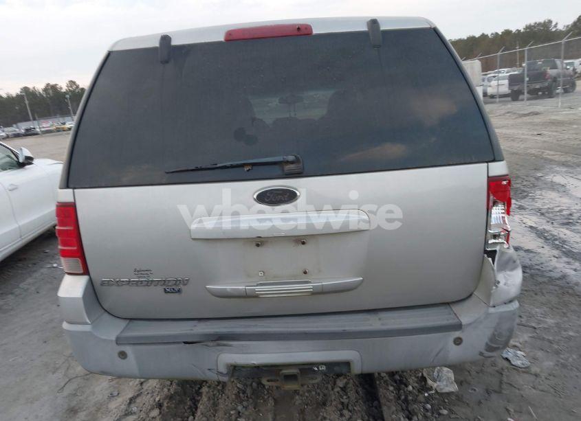 Photo 16 of 2003 Ford Expedition XLT (VIN 1FMRU15W63LA58353)